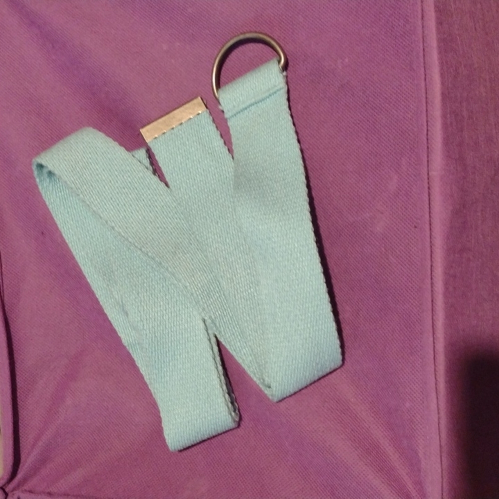 Light turquoise canvas belt